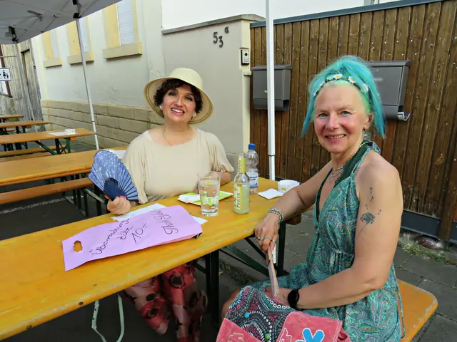 "Lady in Green" - Gerlinde und Ina waren das 1. Mal hier und begeistert | Foto: Brigitte Melder