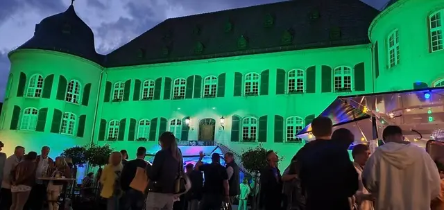 Helle Nacht Bad Bergzabern 2026: Illuminiert präsentiert sich das Bad Bergzaberner Schloss wie schon in zurückliegenden Jahren als einer der zentralen Orte der Hellen Nacht. | Foto: Werbekreis Bad Bergzabern