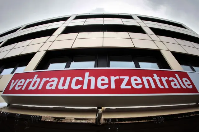 Bei der Jahrespressekonferenz stellt die Verbraucherzentrale ihre Zahlen, Daten und Fakten rund um Verbraucherthemen aus dem vergangenen Jahr vor. (Symbolbild) | Foto: Fredrik von Erichsen/dpa