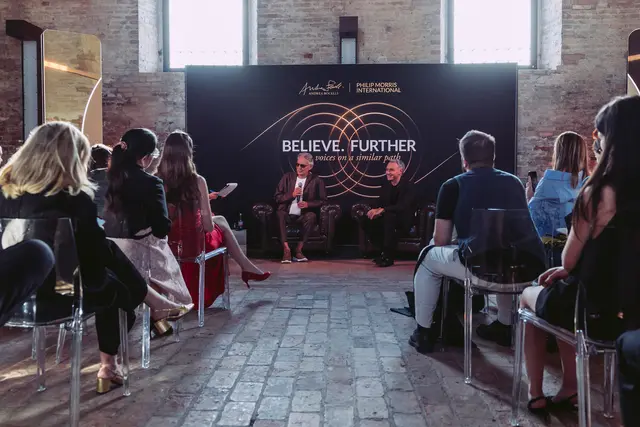 Andrea Bocelli: Mit „Believe. Further“ startet in Venedig eine mehrjährige Plattform für Gespräche über Fortschritt und positiven Wandel. | Foto: Philip Morris GmbH