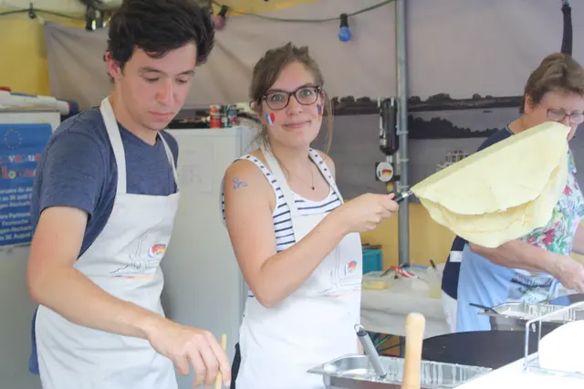 Crepes, eine Spezialität aus der bretonischen Partnergemeinde Plouguerneau.
 | Foto: Hannelore Schäfer