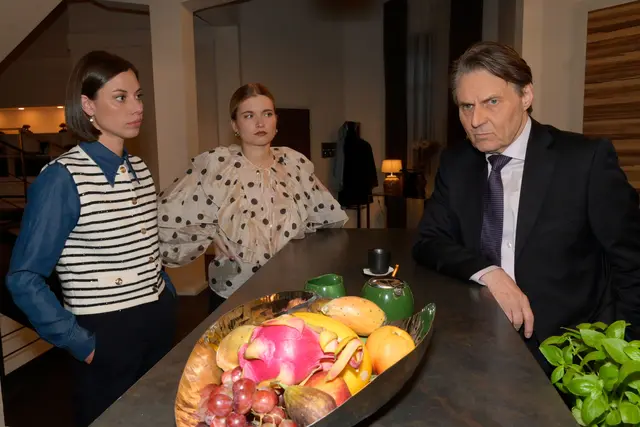 GZSZ: Jo Gerner spricht mit Matilda und Johanna. Nach Kates Geständnis drohen Konsequenzen, während Tonis Vorwurf gegen Matilda für neuen Konflikt sorgt.