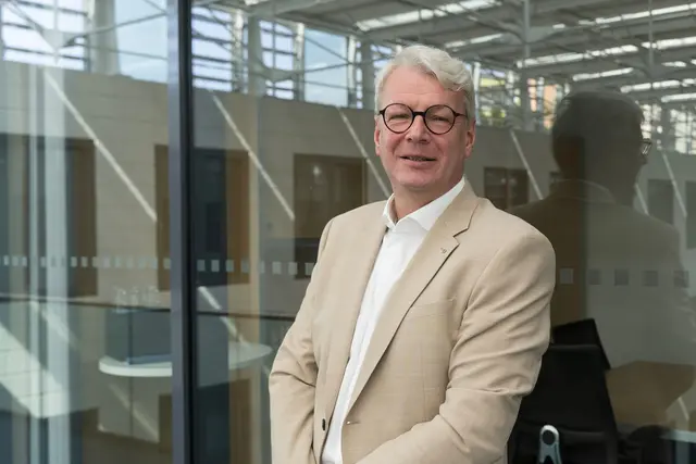 Grundsätzliche Fragen zur Autonomik sollten einmal beantwortet und für einzelne Anwendungen angepasst werden, empfiehlt Peter Liggesmeyer.  | Foto: Fraunhofer-Institut für Experimentelles Software Engineering