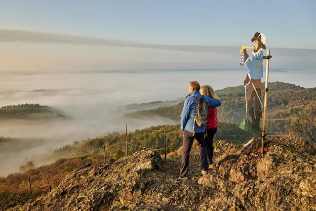Der Beutelfels bei Imsbach bietet einen spektakulären Blick. Hier gibt es den „Eisernen Mann". | Foto: Foto: Donnersberg-Touristik-Verband, Florian Trykowski