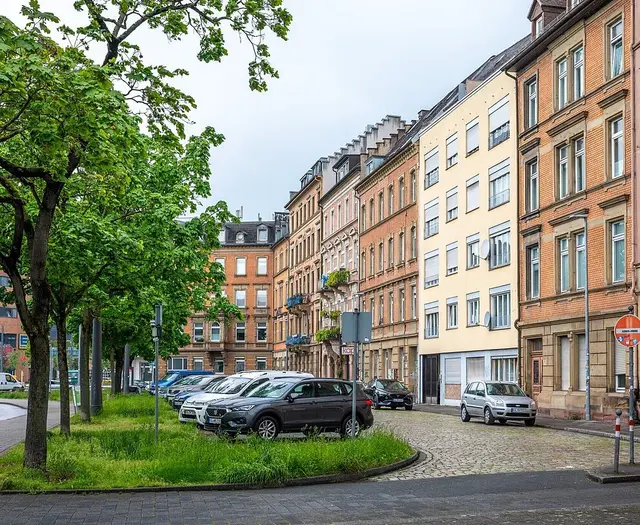 Benennung beschlossen: Auf einen interfraktionellen Antrag erfolgt die Namensgebung des Platzes an der Karlsruher Kapellenstraße beim so genannten "Dörfle" | Foto: Stadt Karlsruhe, Monika Müller-Gmelin