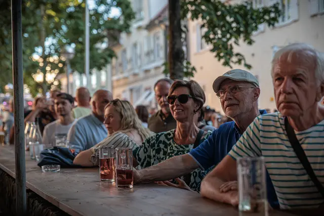 Tausende feiern den Auftakt: Die schönsten Bilder vom Freitagabend beim Durlacher Altstadtfest | Foto: Paul Needham