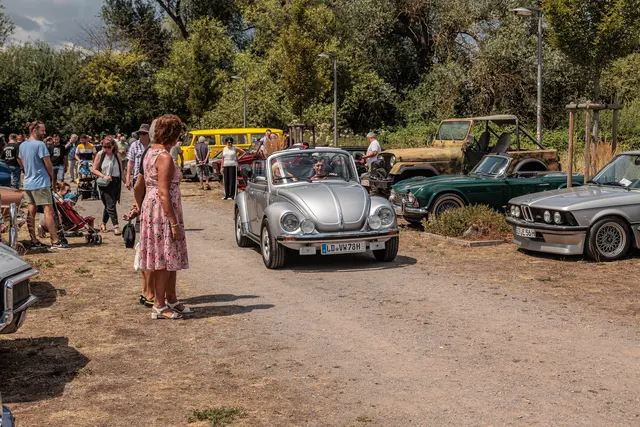 Glänzender Chrom, originale Details und zeitlose Karosserien begeisterten Oldtimerfans und zahlreiche Besucher gleichermaßen. | Foto: Paul Needham