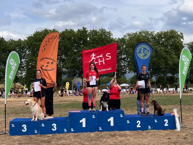 AK 19 Platz 3: Alicia Batke (VdH Mannheim Feudenheim) hinter Melina Eickermann (HSV Schutterwald) und Isanne Treichler (VdH Nürtingen) | Foto: Aljoscha Kertesz