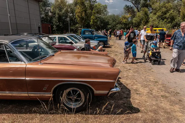 Das 10. Oldtimertreffen in Kandel bot zahlreiche seltene Fahrzeuge und viele eindrucksvolle Motive für Fotografen und Besucher. | Foto: Paul Needham