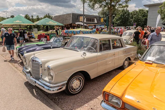 Das 10. Oldtimertreffen in Kandel bot zahlreiche seltene Fahrzeuge und viele eindrucksvolle Motive für Fotografen und Besucher. | Foto: Paul Needham