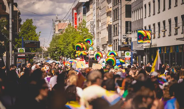 Rund um die Mannheimer Innenstadt müssen Autofahrende am Samstag mit Sperrungen und Halteverboten rechnen. | Foto: Alexander Kästel / https://www.alexanderkaestel.de/blog