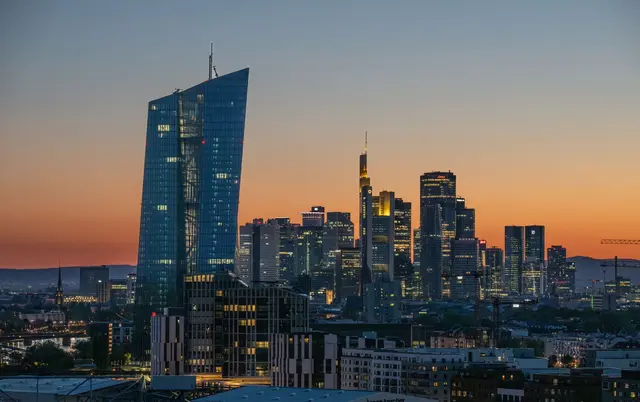 Nach der jüngsten Zinserhöhung der EZB haben lediglich 12 von 800 untersuchten Banken und Sparkassen ihre Tagesgeldzinsen merklich angehoben. | Foto: dpa