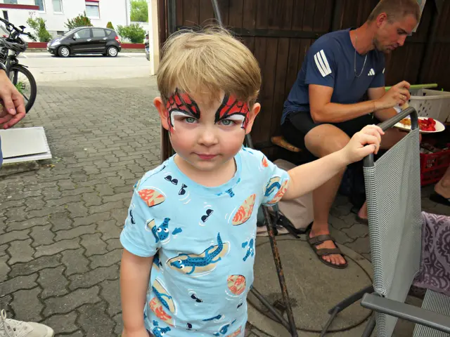 Der dreijährige Ezra wurde kurzerhand Spiderman | Foto: Brigitte Melder