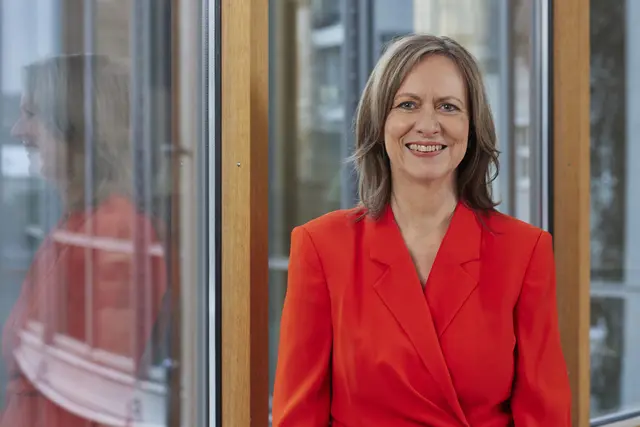 Ute Wellstein: Die Leiterin des hr-Studios Wiesbaden spricht in den hr-Sommerinterviews mit den Parteivorsitzenden im Hessischen Landtag. | Foto: HR Hessischer Rundfunk, Foto: hr/Sebastian Reimold