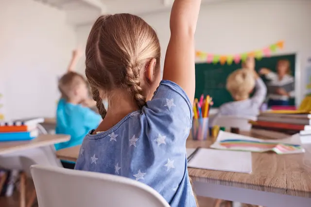 Wenn Kinder und Jugendliche mitreden sollen, braucht es passende Angebote in Schule, Verein und Jugendzentrum. | Foto: gpointstudio/stock.adobe.com