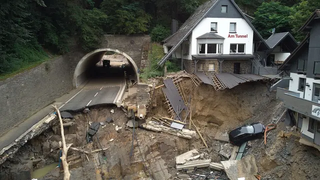 Die Flut im Ahrtal 2021 hat dramatische Schäden hinterlassen. (Archivbild) | Foto: Thomas Frey/dpa