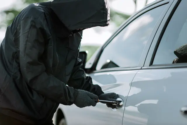 Typische Betrugsmaschen auf Urlaubsreisen mit dem Auto und Hinweise zum Schutz davor. | Foto: ADAC Hessen-Thüringen e.V.