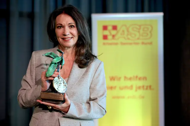 Iris Berben: Die Schauspielerin erhält den Annemarie-Renger-Preis 2026 und spendet das Preisgeld an ein Verständigungsprojekt. | Foto: ASB-Bundesverband, Foto: HANNIBAL HANSCHKE