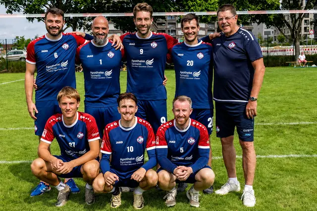 stehend v. LI-Marcel Stoklasa,Maximilian Breier, Nick Tineremeier, Fabian Conrad, Benjamin Lange,Emil Ostermeier , Moritz Kiefer, | Foto: Wolfgang Neuberth