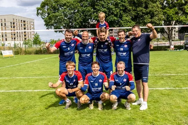 stehend v. LI-Marcel Stoklasa, Maximilian, Breier, Nick Tineremeier, Fabian Conrad, Benjamin Lange, Emil Ostermeier , Moritz Kiefer  | Foto: Wolfgang Neuberth