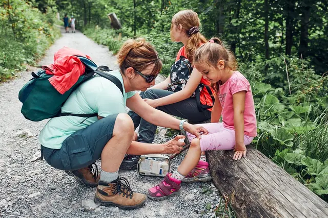 Tipps zur Reiseapotheke: wichtige Medikamente in Originalverpackung, Reserve einplanen und bei Flugreisen ins Handgepäck. | Foto: ADAC Hessen-Thüringen e.V.