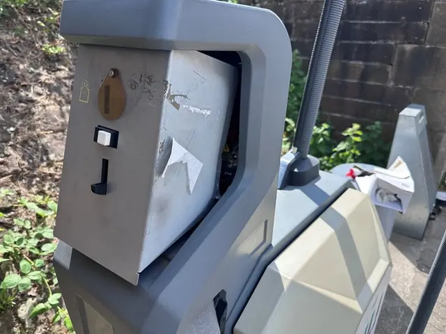 Unbekannte haben an einer Tankstelle in Edenkoben einen Staubsaugerautomaten aufgebrochen und rund 150 Euro Münzgeld gestohlen. Die Polizei ermittelt nach dem Automaten-Aufbruch und sucht Zeugen. | Foto: Polizeidirektion Landau