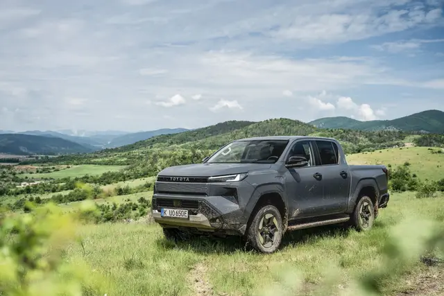 Toyota Hilux: Den Pick-up gibt es jetzt auch als Elektroauto. | Foto: dpa