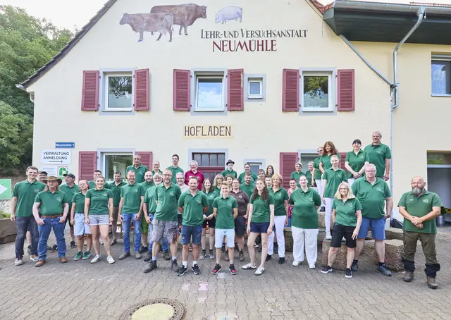 Das Team des Hofguts Neumühle | Foto: Thomas Brenner/gratis