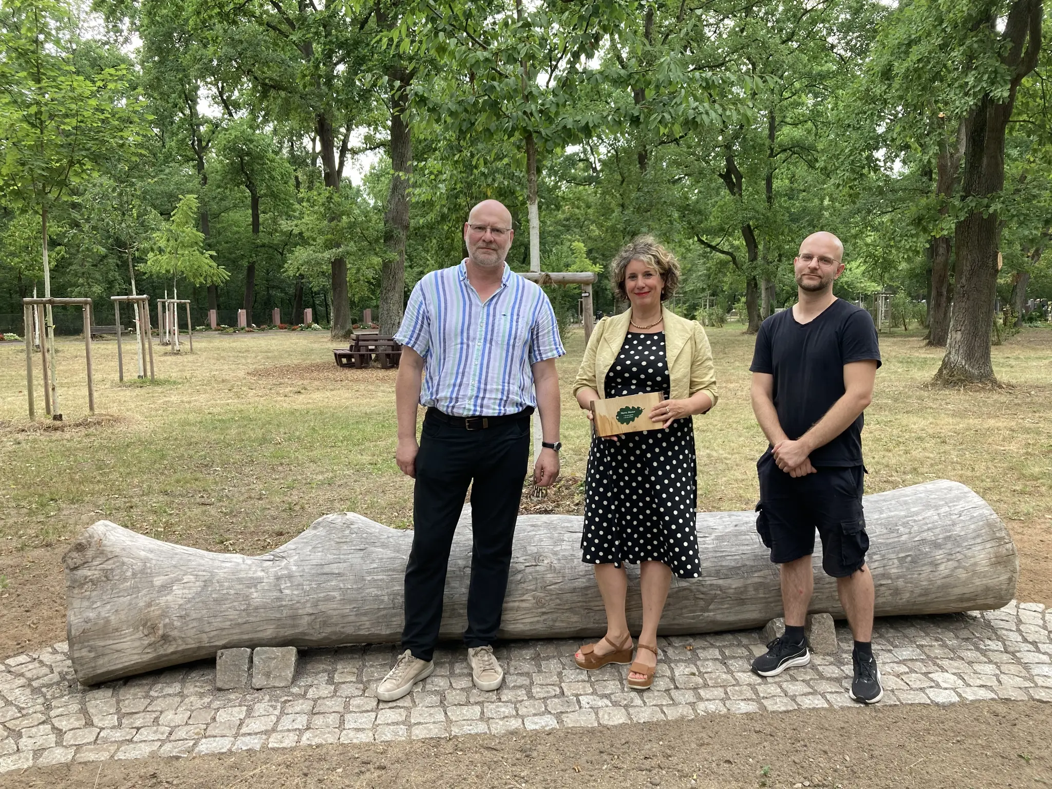 Waldfriedhof-Gartenstadt-erweitert-Baumbestattung-um-300-neue-Grabst-tten
