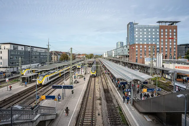 Es kam am Mittwoch zu massiven Einschränkungen im Fernverkehr. (Archivbild) | Foto: Spiegelhalter/FWTM/dpa-tmn/dpa
