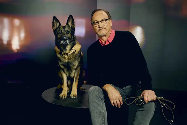 K9 – Die Hundestaffel mit Jim Belushi: Die Doku-Reihe begleitet Polizeihunde und ihre Teams bei realen Einsätzen in den USA. | Foto: Vincent Tullo / A+E Global Media / Crime + Investigation