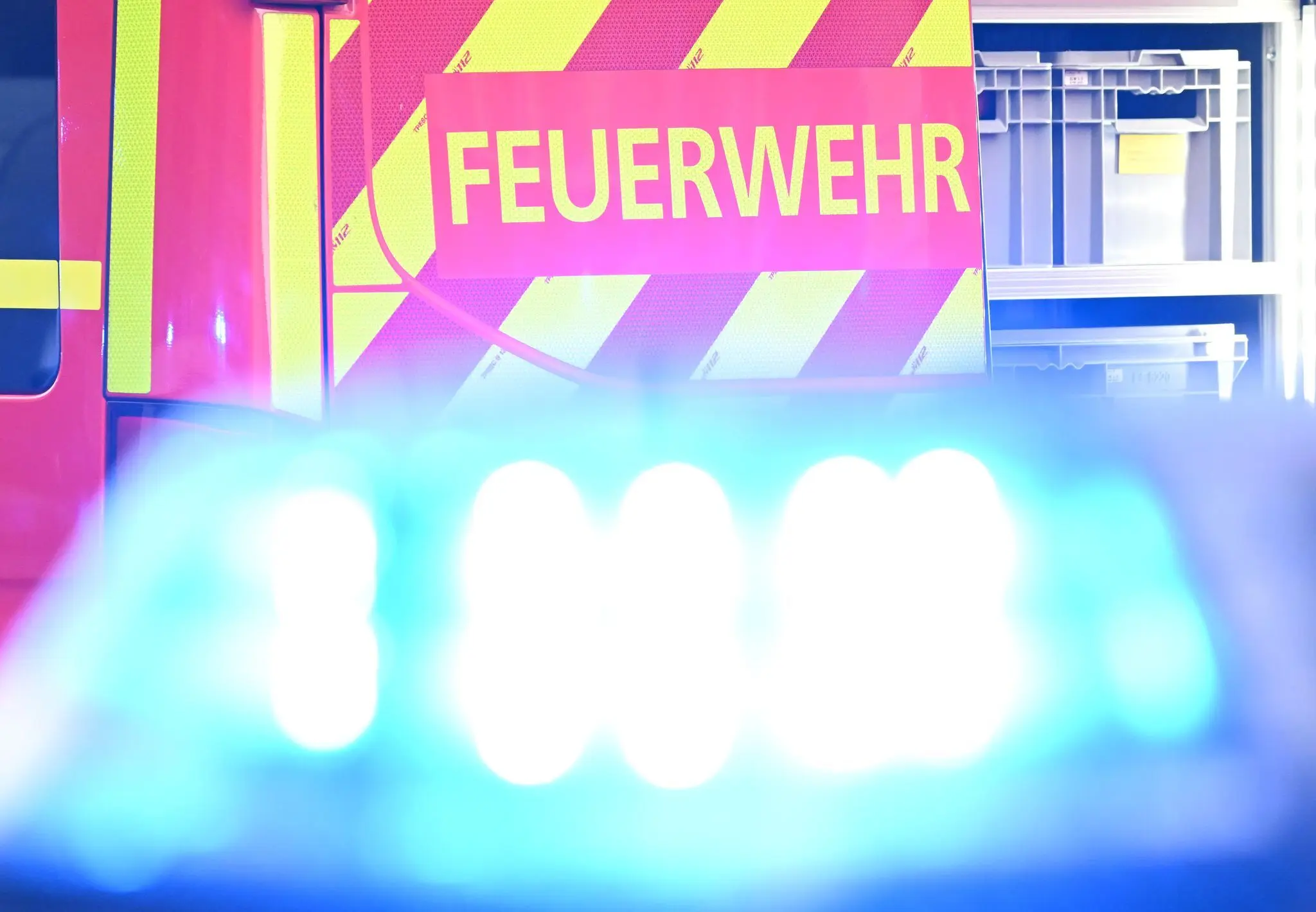 Gro-einsatz-in-Herrenberg-Teil-von-G-ltstein-ger-umt