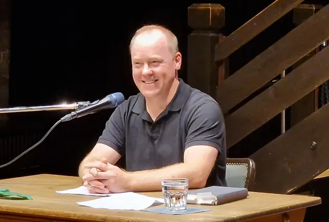 Bestsellerautor Christian Baron liest am 18. August aus seinem neuen Buch "1. FC Kaiserslautern. Eine Liebeserklärung." | Foto: Ralf Vester