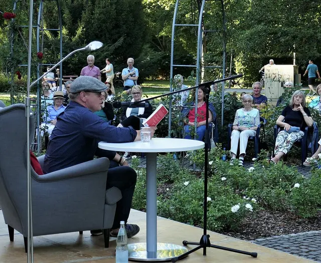 Lesung in Durlach, auch Teil des Durlacher Kultursommers | Foto: Stadt Karlsruhe, Georg Hertweck