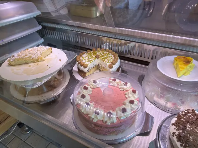 Selbstgebacken, lecker ... Täglich große Kuchenauswahl - auch zum Mitnehmen. | Foto: RV Mannheim-Friedrichsfeld e.V.