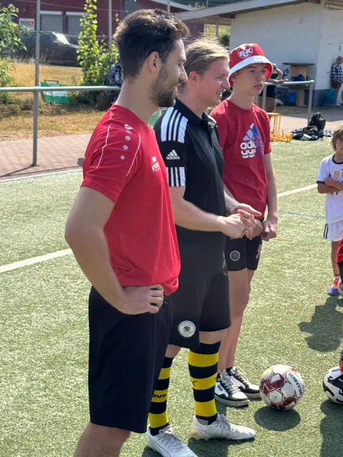 Marc Bastian, Lucas Bambach und Teilnehmer | Foto: Fabian Geib
