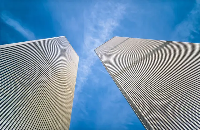9/11 – 102 Minuten im World Trade Center: Die zweistündige Doku rekonstruiert die Abläufe in den Türmen aus der Perspektive der Menschen vor Ort. | Foto: Crime + Investigation (CI), Foto: His