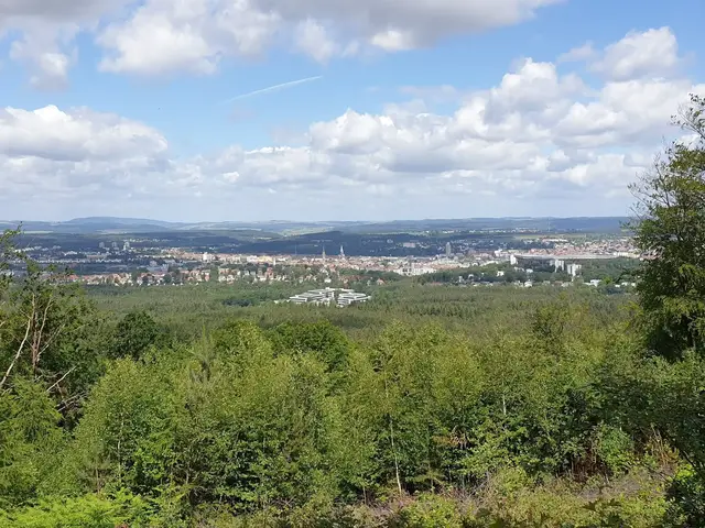 RPTU, Fritz-Walter-Stadtion und die Höhenzüge des Nordpfälzer Berglandes | Foto: Ralf Vester
