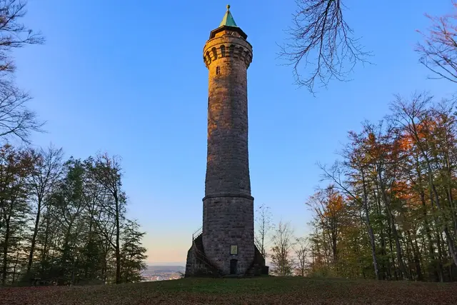 Der Humbergturm gehört unbestritten zu den Wahrzeichen von Kaiserslautern | Foto: Jens Vollmer