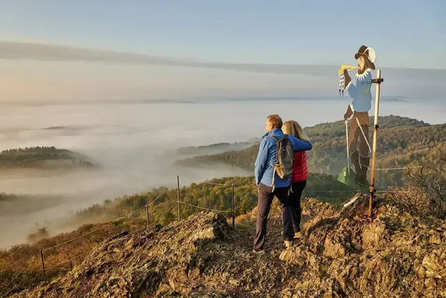 Der Beutelfels bei Imsbach bietet einen spektakulären Blick. Hier gibt es den „Eisernen Mann". | Foto: Foto: Donnersberg-Touristik-Verband, Florian Trykowski