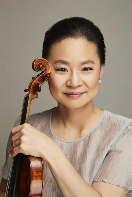 Die Ausnahmegeigerin Midori tritt in der Fruchthalle Kaiserslautern | Foto: Nigel Parry/gratis