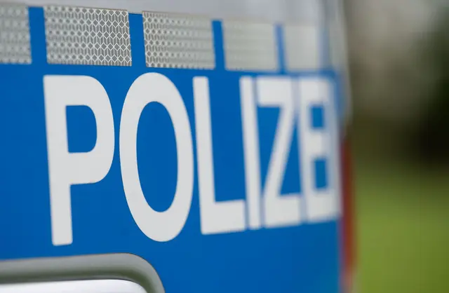 Zur Unfallursache wird ermittelt. (Symbolbild) | Foto: Marijan Murat/dpa