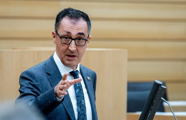 Nach der Gewalttat in Berlin findet Cem Özdemir deutliche Worte. (Archivbild) | Foto: Christoph Schmidt/dpa