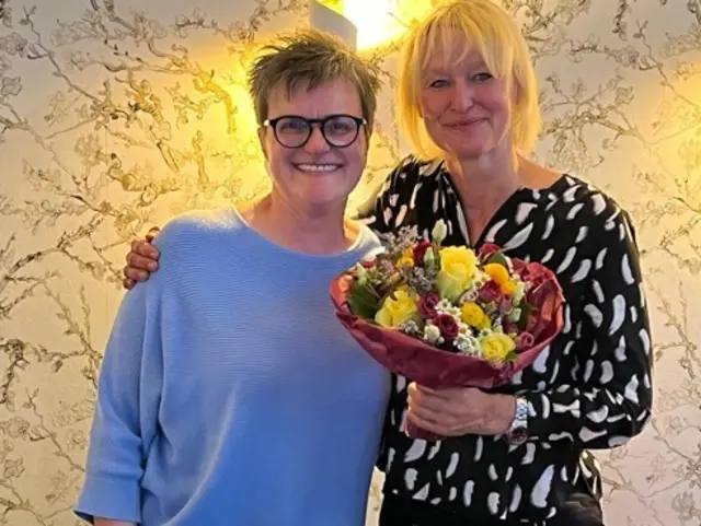 Amtsübergabe: Anja Fischer-Magin (links) und Dr. Ute Jausel (rechts) | Foto: Zonta-Club Neustadt