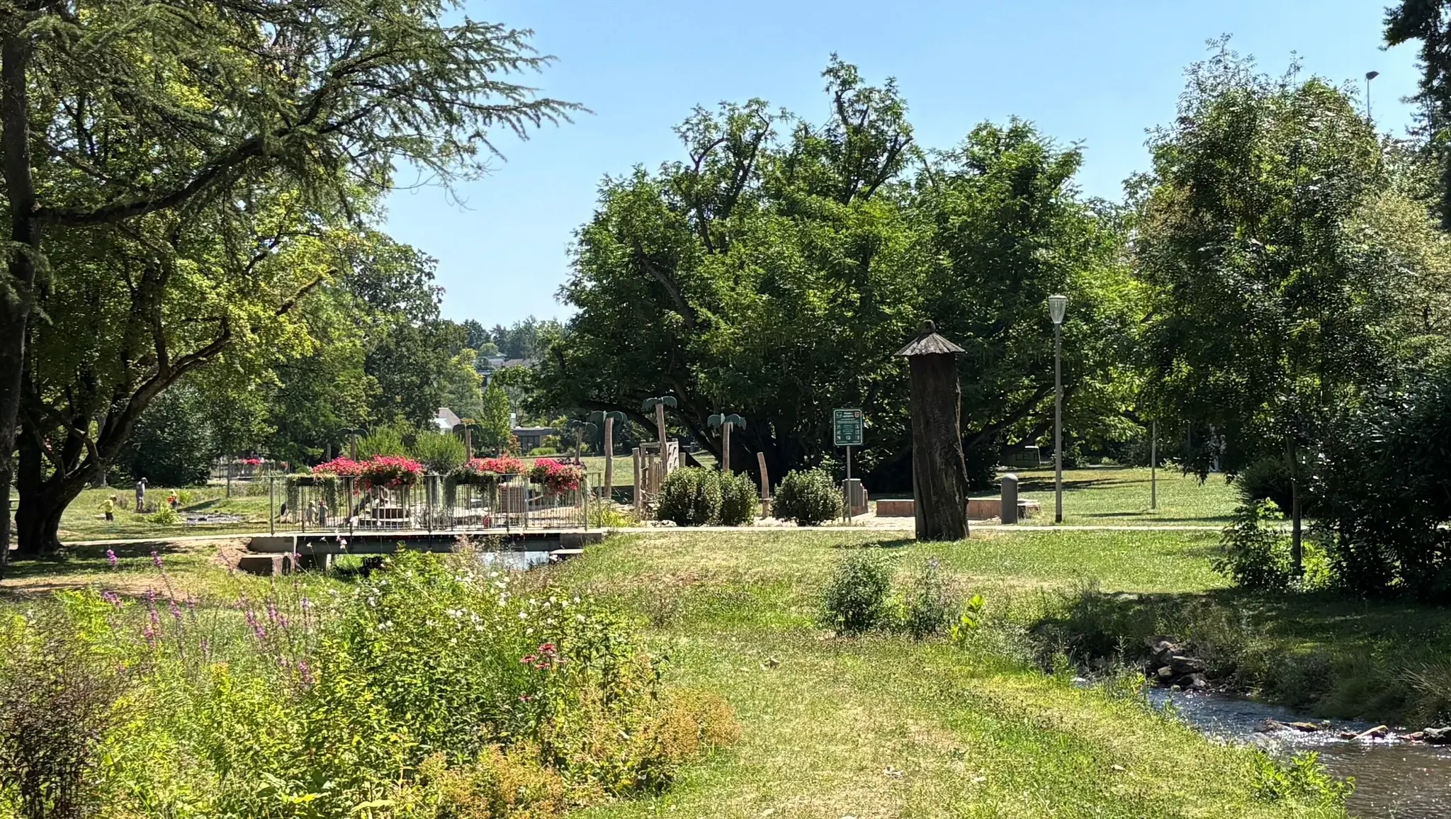Sachbesch-digung-im-Kurpark-Beliebter-Wasser-Spielplatz-gesperrt