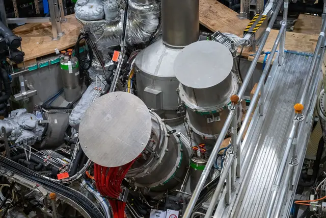 Das Projekt «Wendelstein 7-X» beim Max-Planck-Institut ist ein Zwischenschritt zur angepeilten Kernfusion. | Foto: Stefan Sauer/dpa