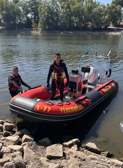 Das neue Rettungsboot soll Feuerwehr-Tauchern helfen, Menschen auf stehenden Gewässern in Mannheim schneller zu erreichen. | Foto: Stadt Mannheim