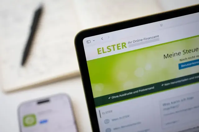 Schon mal testen statt rätseln: Im Online-Finanzamt «Mein Elster» lassen sich Rente, Mieteinnahmen oder Kapitalerträge probeweise eintragen – dann sieht man, ob eine Steuererklärung fällig wird. (zu dpa: «Rentenerhöhung: Für viele wird die Steuererklärung Pflicht») | Foto: dpa