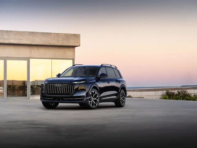 Größter Audi aller Zeiten: Der Audi Q9 bietet Platz für bis zu sieben Personen und konkurriert mit Mercedes GLS und BMW X7. | Foto: TSP/Audi AG/dpa-mag
