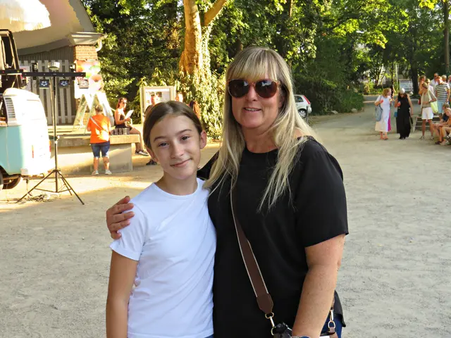 Die 12jährige Lina mit ihrer Mutter | Foto: Brigitte Melder